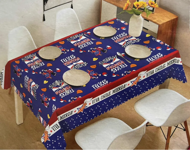 Mantel Dieciochero Fiestas Patrias Cueca Viva Chile 220x150 cm